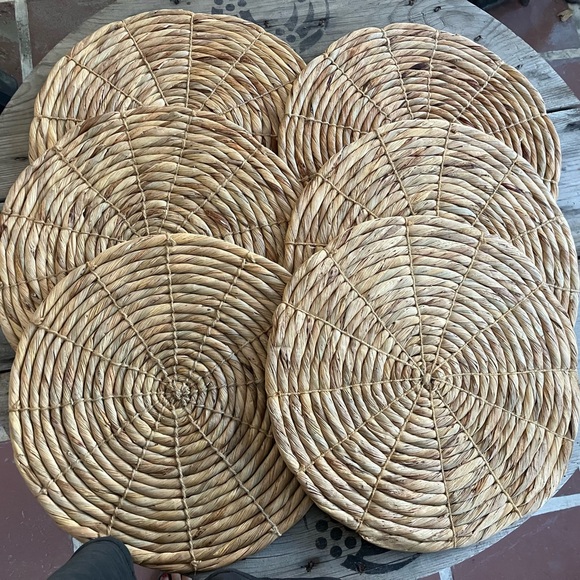 6 Natural Thick Woven Placemat Set - Picture 1 of 5
